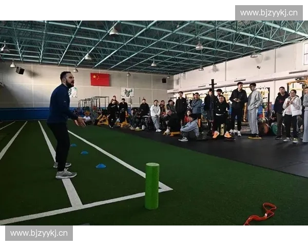 以体育培训为核心推动青少年体能发展与综合素质提升新路径探索